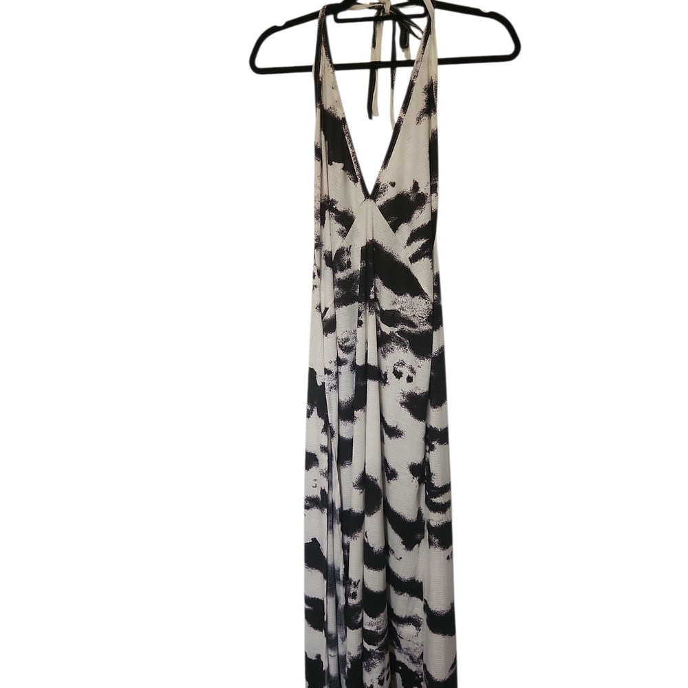 Go Couture Monochrome Halter Dress